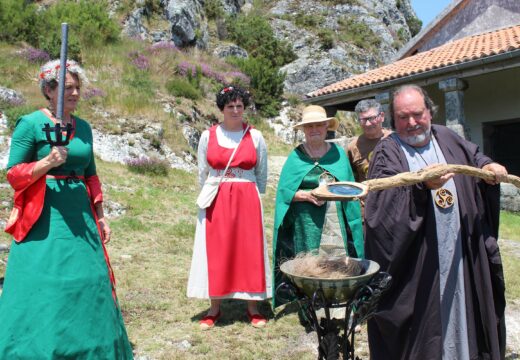 O Pico Sacro recupera a lendaria Cerimonia do Lume Sagrado tras tres anos de ausencia